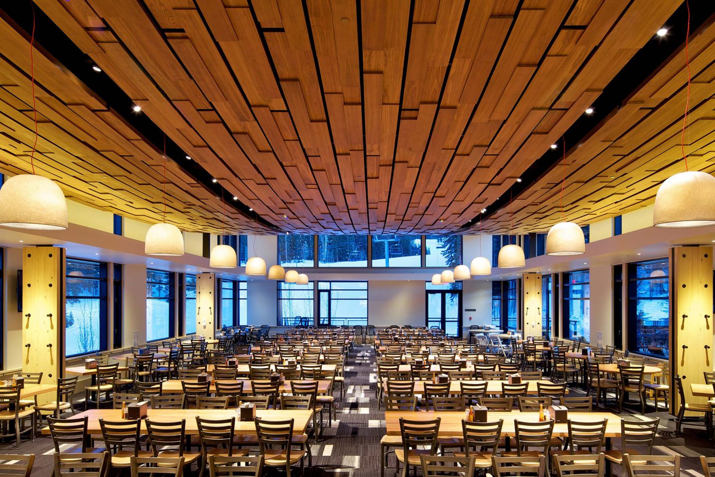 LS Group Elk Camp Restaurant Restaurant Lighting Design